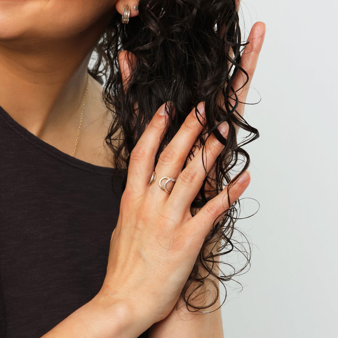 Moisture Locking Curl Refresher